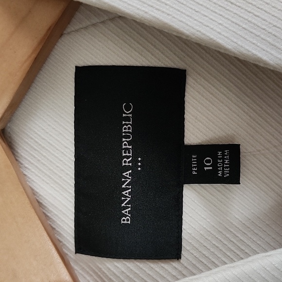 Banana Republic Factory Twill collarless blazer in transition cream, NWT - Picture 8 of 14